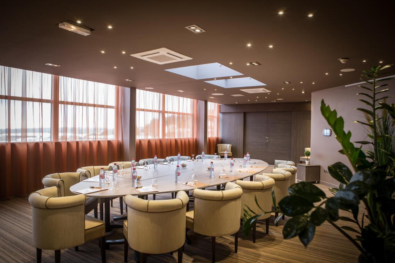 Hotel & Spa Vatel نيم المظهر الخارجي الصورة