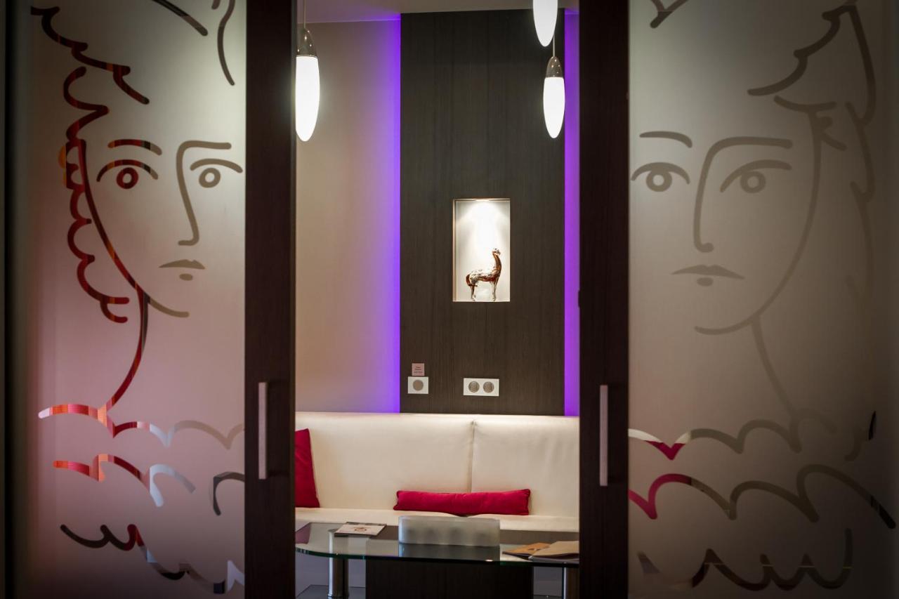 Hotel & Spa Vatel نيم المظهر الخارجي الصورة