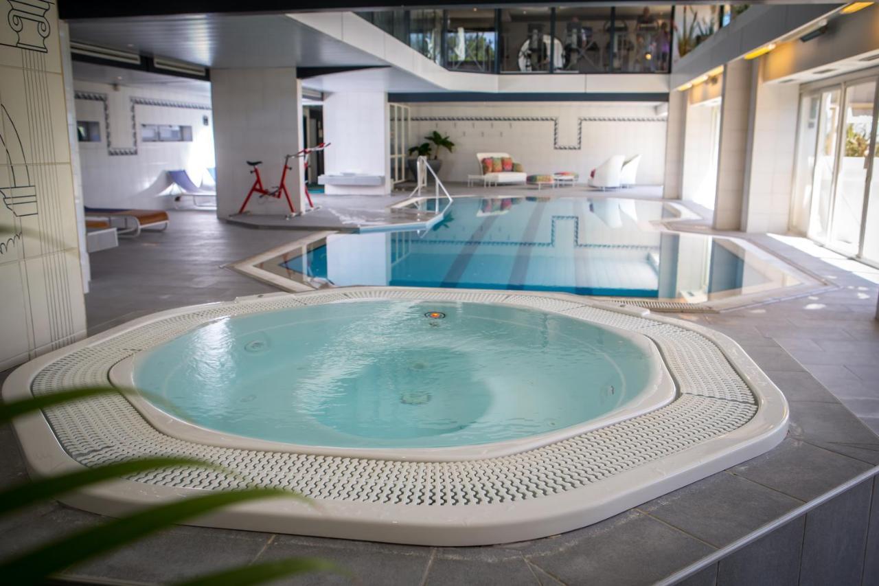 Hotel & Spa Vatel نيم المظهر الخارجي الصورة