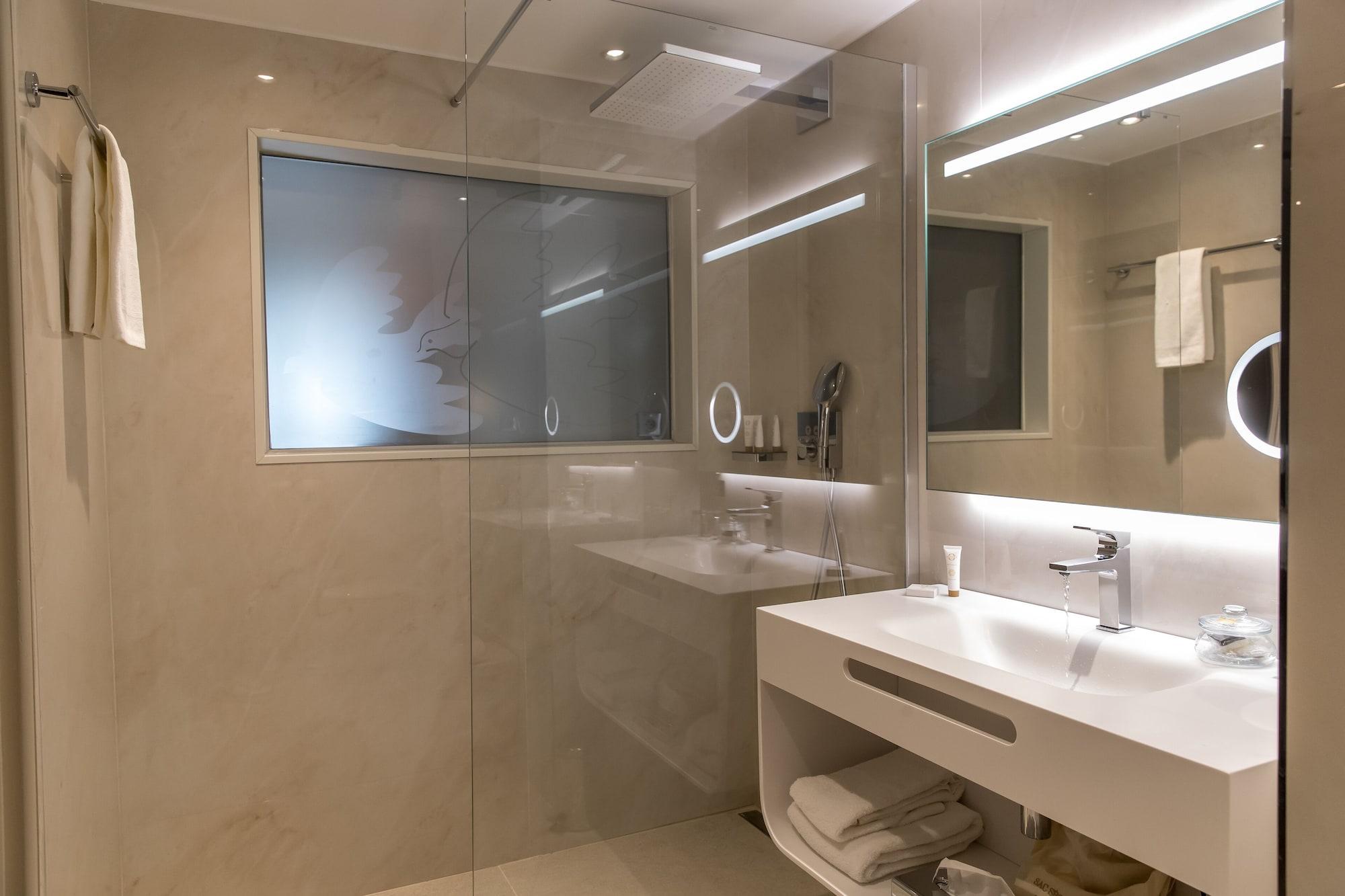 Hotel & Spa Vatel نيم المظهر الخارجي الصورة