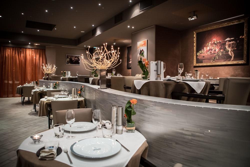 Hotel & Spa Vatel نيم المظهر الخارجي الصورة
