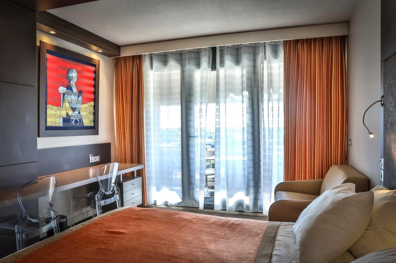 Hotel & Spa Vatel نيم المظهر الخارجي الصورة