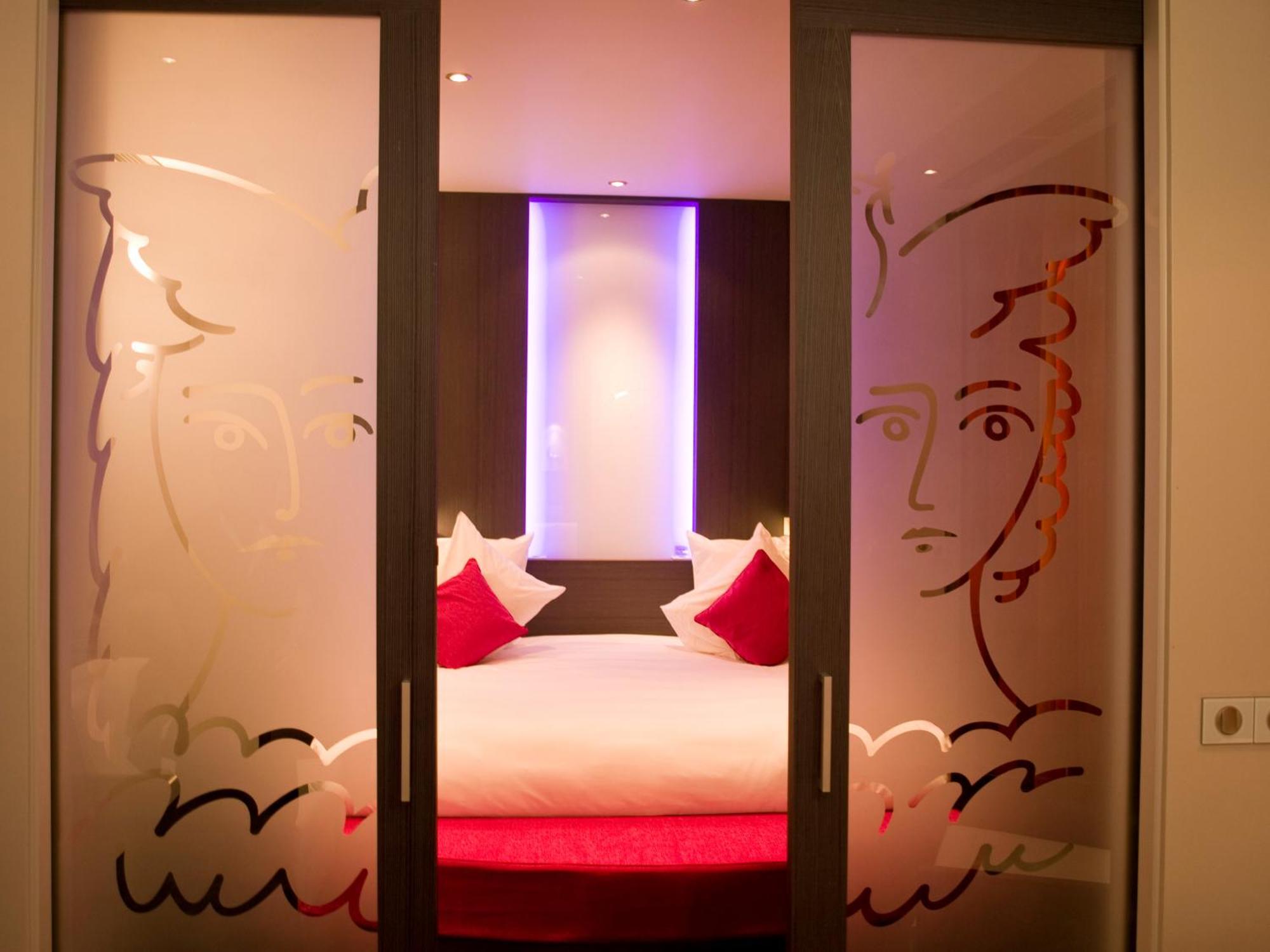 Hotel & Spa Vatel نيم المظهر الخارجي الصورة